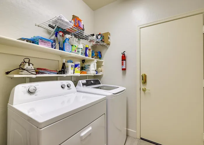 Holiday home 6 Mi To Pinnacle Peak Park: Bbq-ready W/ Yard