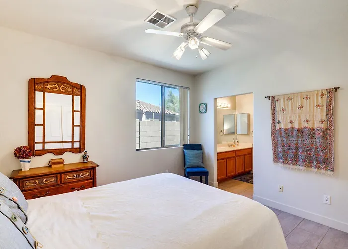 6 Mi To Pinnacle Peak Park: Bbq-ready W/ Yard Scottsdale