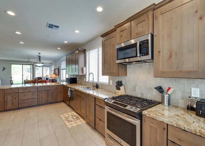 6 Mi To Pinnacle Peak Park: Bbq-ready W/ Yard Holiday home Scottsdale